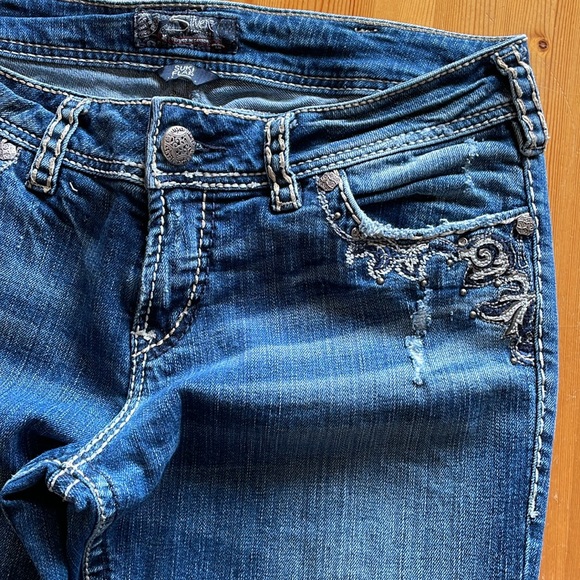 SILVER SUKI FLAP Jeans Vintage Medium Blue Bejeweled Embroidered Tag Size 31 - Picture 6 of 16